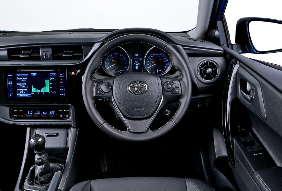  Toyota Auris 2015 года  (ZA) (фото 18 из 21)